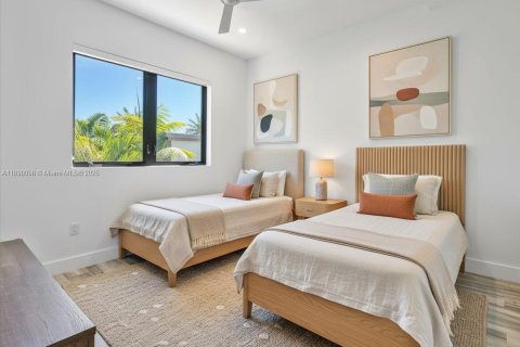 Villa ou maison à vendre à Hollywood, Floride: 4 chambres, 254.18 m2 № 1944438 - photo 22