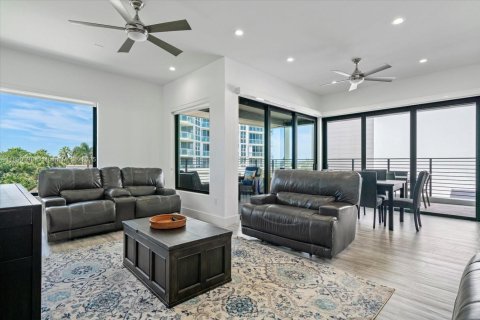 Villa ou maison à vendre à Hollywood, Floride: 4 chambres, 254.18 m2 № 1944438 - photo 28