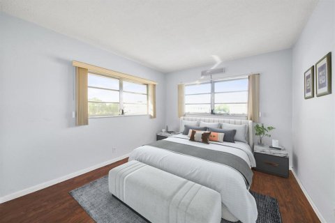 Condo in Hollywood, Florida, 2 bedrooms  № 2250470 - photo 5