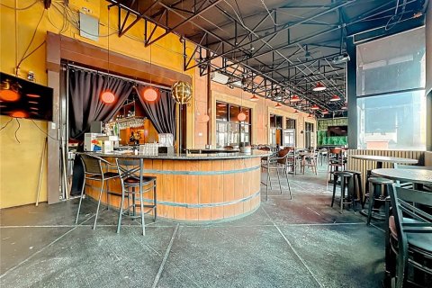 Commercial property in Orlando, Florida 536.98 sq.m. № 2225947 - photo 25