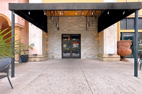 Commercial property in Orlando, Florida 536.98 sq.m. № 2225947 - photo 6