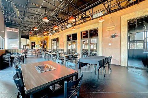 Commercial property in Orlando, Florida 536.98 sq.m. № 2225947 - photo 27