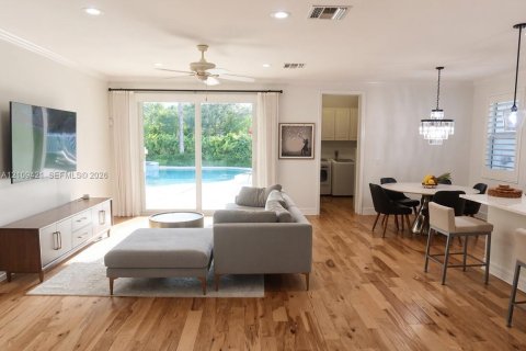 House in Jupiter, Florida 4 bedrooms, 224.92 sq.m. № 2428244 - photo 13