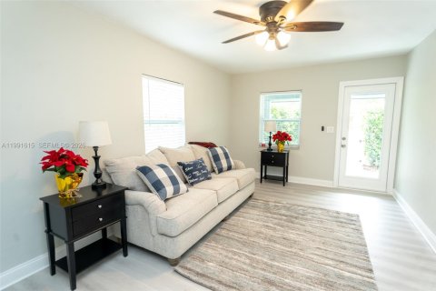 Купить виллу или дом в Майами, Флорида 3 спальни, 201.88м2, № 2052269 - фото 4