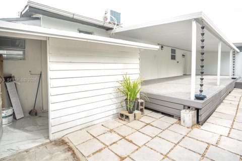 Купить виллу или дом в Майами, Флорида 3 спальни, 201.88м2, № 2052269 - фото 16