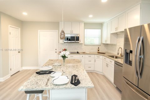 Купить виллу или дом в Майами, Флорида 3 спальни, 201.88м2, № 2052269 - фото 10