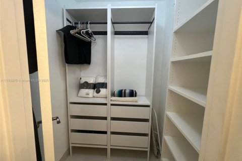 Copropriété à louer à Miami Beach, Floride: 1 chambre, 49.24 m2 № 1862324 - photo 20