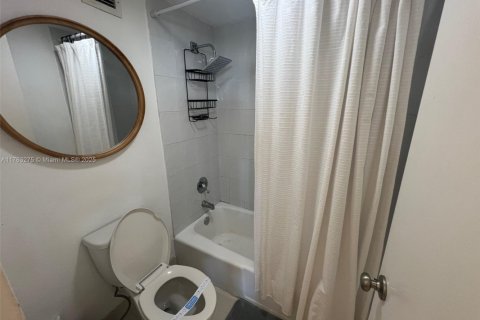 Copropriété à louer à Miami Beach, Floride: 1 chambre, 49.24 m2 № 1862324 - photo 21
