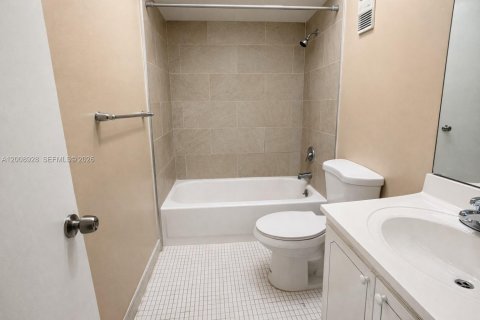 Condominio en venta en West Palm Beach, Florida, 1 dormitorio, 78.5 m2 № 2072506 - foto 9