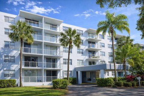 Condominio en West Palm Beach, Florida, 1 dormitorio  № 2072506