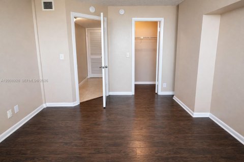 Condominio en venta en West Palm Beach, Florida, 1 dormitorio, 78.5 m2 № 2072506 - foto 7