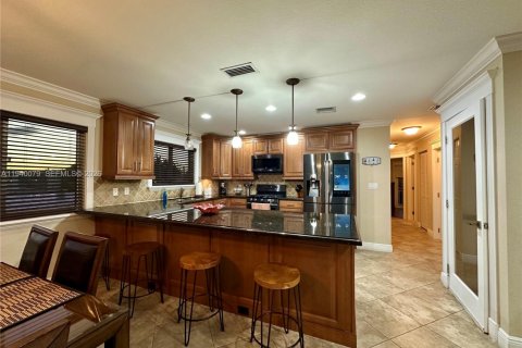 Casa en alquiler en Key Largo, Florida, 4 dormitorios, 225.94 m2 № 2059993 - foto 13