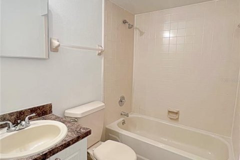 Copropriété à louer à Orlando, Floride: 2 chambres, 84.08 m2 № 2156582 - photo 12