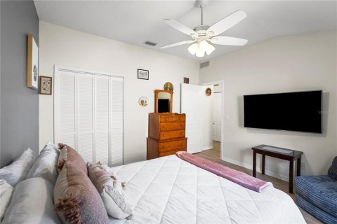 Casa en venta en Tampa, Florida, 4 dormitorios, 227.61 m2 № 2433148 - foto 16