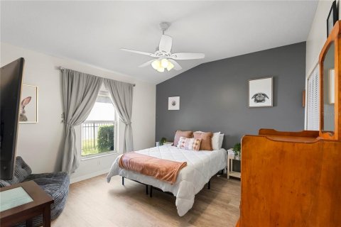 Casa en venta en Tampa, Florida, 4 dormitorios, 227.61 m2 № 2433148 - foto 17