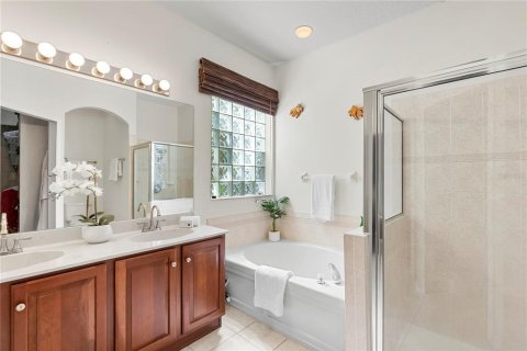 Casa en venta en Tampa, Florida, 4 dormitorios, 227.61 m2 № 2433148 - foto 13