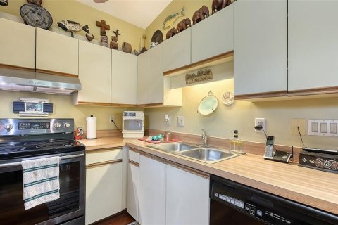 House in Sarasota, Florida 2 bedrooms, 150.87 sq.m. № 1574270 - photo 19