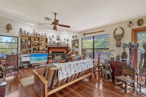 House in Sarasota, Florida 2 bedrooms, 150.87 sq.m. № 1574270 - photo 10