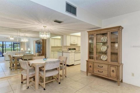Copropriété à louer à Bradenton, Floride: 2 chambres, 109.44 m2 № 2217577 - photo 5