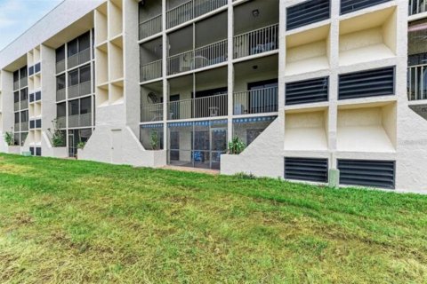 Copropriété à louer à Bradenton, Floride: 2 chambres, 109.44 m2 № 2217577 - photo 20