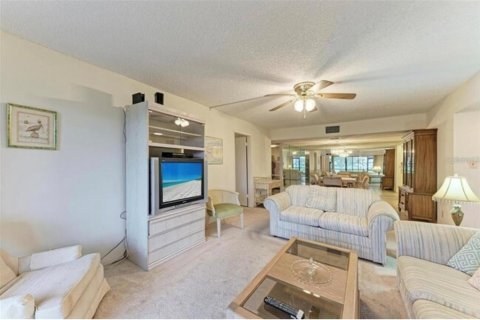 Copropriété à louer à Bradenton, Floride: 2 chambres, 109.44 m2 № 2217577 - photo 9