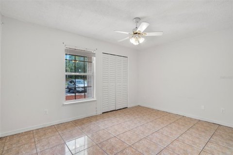 Townhouse in Casselberry, Florida 2 bedrooms, 108.32 sq.m. № 1912758 - photo 24