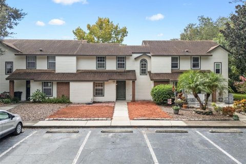 Townhouse in Casselberry, Florida 2 bedrooms, 108.32 sq.m. № 1912758 - photo 3