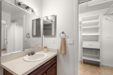 Townhouse in Casselberry, Florida 2 bedrooms, 108.32 sq.m. № 1912758 - photo 20