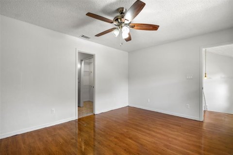 Townhouse in Casselberry, Florida 2 bedrooms, 108.32 sq.m. № 1912758 - photo 18