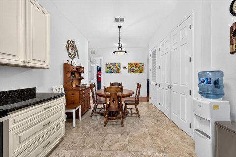 House in Dunedin, Florida 3 bedrooms, 141.21 sq.m. № 2195584 - photo 20