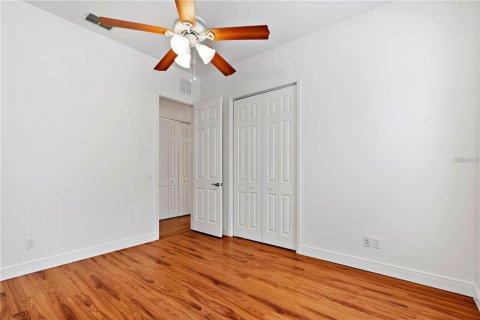 House in Dunedin, Florida 3 bedrooms, 141.21 sq.m. № 2195584 - photo 23
