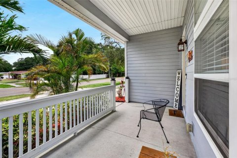 House in Dunedin, Florida 3 bedrooms, 141.21 sq.m. № 2195584 - photo 11