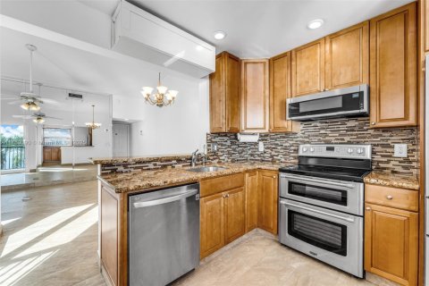 Condo in Homestead, Florida, 2 bedrooms  № 1726408 - photo 23
