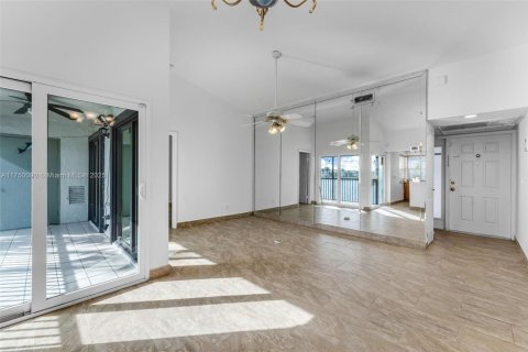 Condo in Homestead, Florida, 2 bedrooms  № 1726408 - photo 26