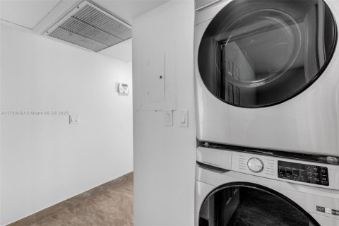 Condo in Homestead, Florida, 2 bedrooms  № 1726408 - photo 29