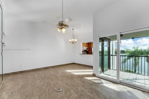 Condo in Homestead, Florida, 2 bedrooms  № 1726408 - photo 25