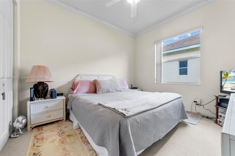 Villa ou maison à vendre à Port St. Lucie, Floride: 4 chambres, 233.28 m2 № 1947238 - photo 4