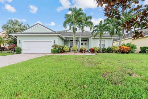 Villa ou maison à vendre à Port St. Lucie, Floride: 4 chambres, 233.28 m2 № 1947238 - photo 1