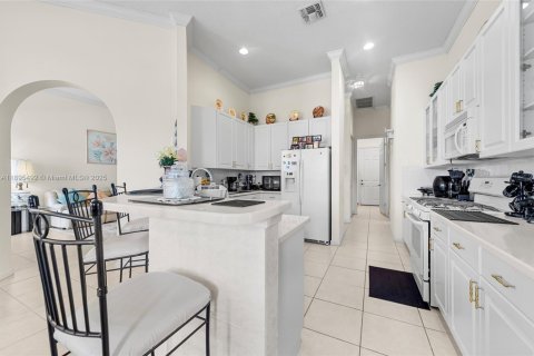 Villa ou maison à vendre à Port St. Lucie, Floride: 4 chambres, 233.28 m2 № 1947238 - photo 7
