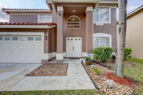 Villa ou maison à louer à Boca Raton, Floride: 4 chambres, 179.02 m2 № 2147365 - photo 2