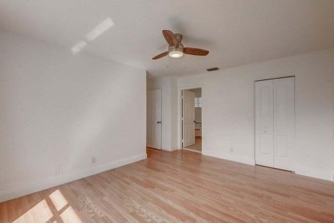 Villa ou maison à louer à Boca Raton, Floride: 4 chambres, 179.02 m2 № 2147365 - photo 17
