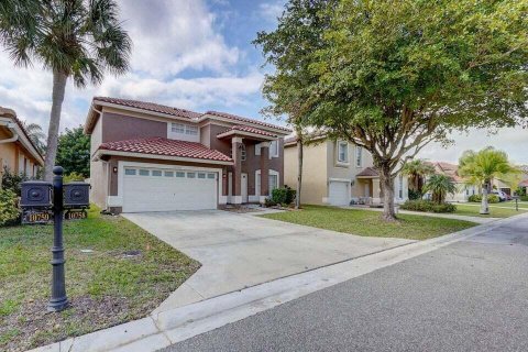 Villa ou maison à Boca Raton, Floride 4 chambres, 179.02 m2 № 2147365