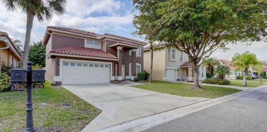 Villa ou maison à Boca Raton, Floride 4 chambres, 179.02 m2 № 2147365