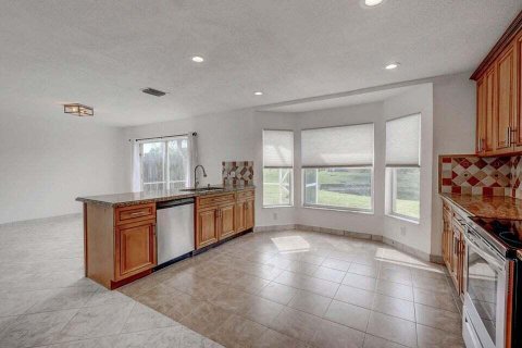 Villa ou maison à louer à Boca Raton, Floride: 4 chambres, 179.02 m2 № 2147365 - photo 4