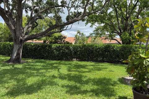 Townhouse in Palm Beach Gardens, Florida 2 bedrooms, 105.44 sq.m. № 2087049 - photo 5