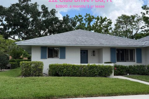 Townhouse in Palm Beach Gardens, Florida 2 bedrooms, 105.44 sq.m. № 2087049
