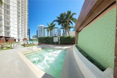 Снять в аренду кондоминиум в Майами, Флорида 2 спальни, 86.86м2, № 2006605 - фото 3