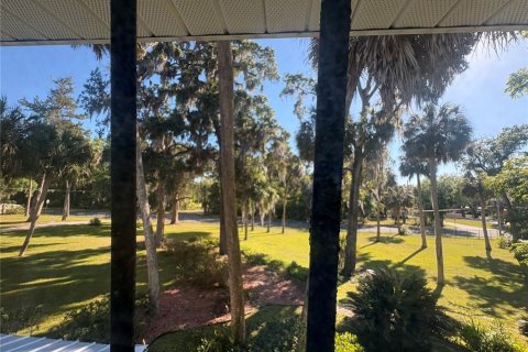 House in Bronson, Florida 5 bedrooms, 297.66 sq.m. № 1642977 - photo 16