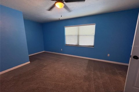 House in Bronson, Florida 5 bedrooms, 297.66 sq.m. № 1642977 - photo 25