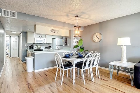 Copropriété à louer à Kissimmee, Floride: 3 chambres, 119.57 m2 № 2103516 - photo 9